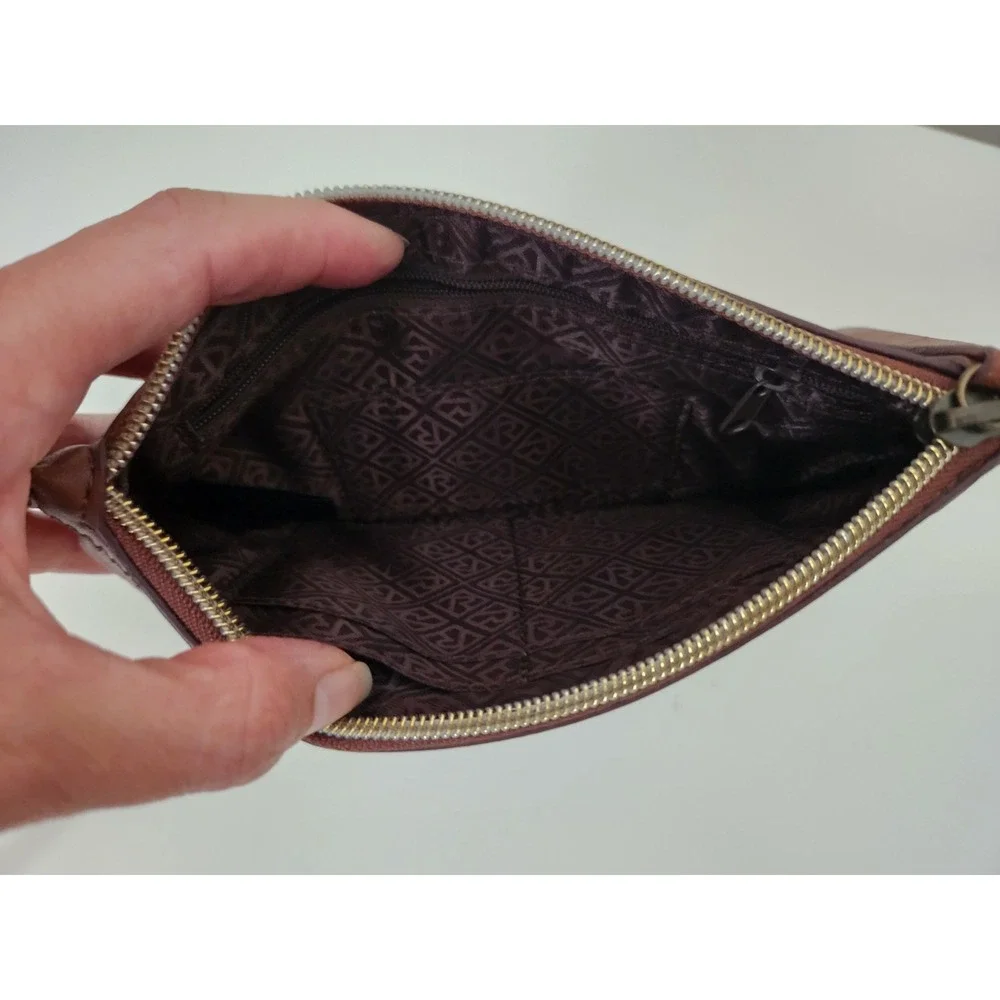 Relic‎ Women's Takeaway Scalloped Clutch Wristlet Wallet Leather Brown